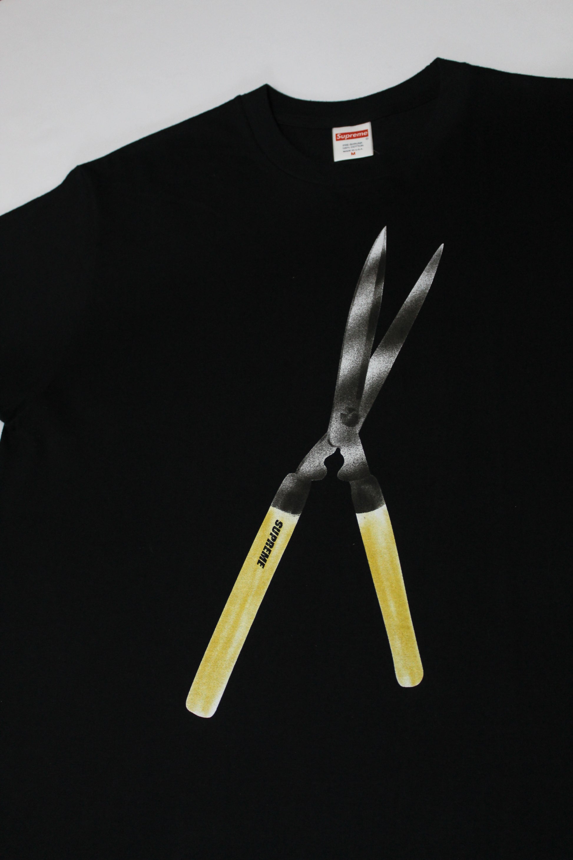 Camiseta Supreme “Hedge Clippers”